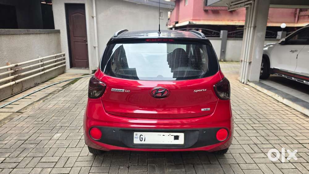 Hyundai Grand I10 Sportz, 2017, Petrol