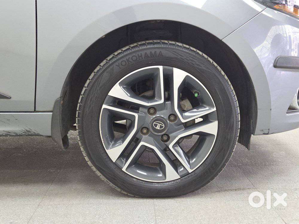 Tata Tigor Xza, 2018, Petrol