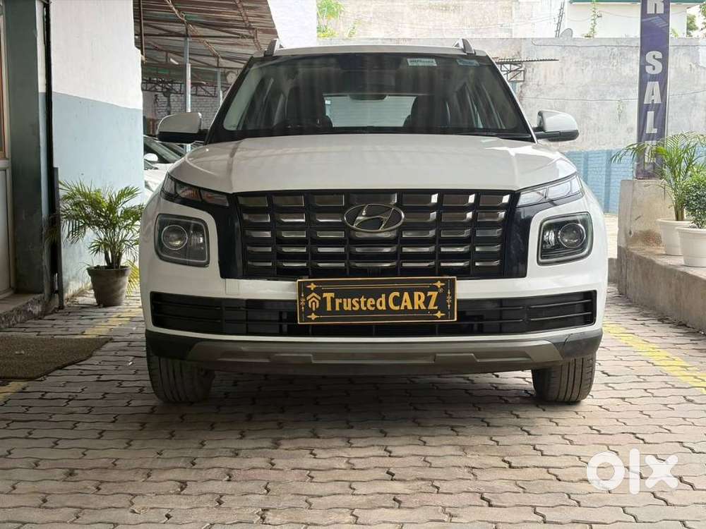 Hyundai Venue 1.2 S (o), 2023, Petrol