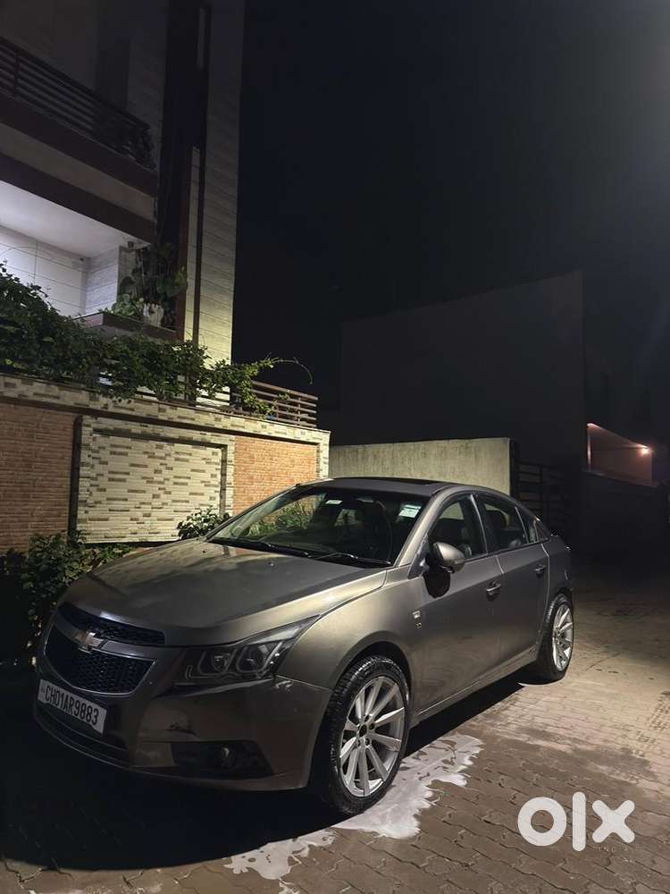 Chevrolet Cruze 2013 Diesel Well Maintained With Aftermarket Alloys