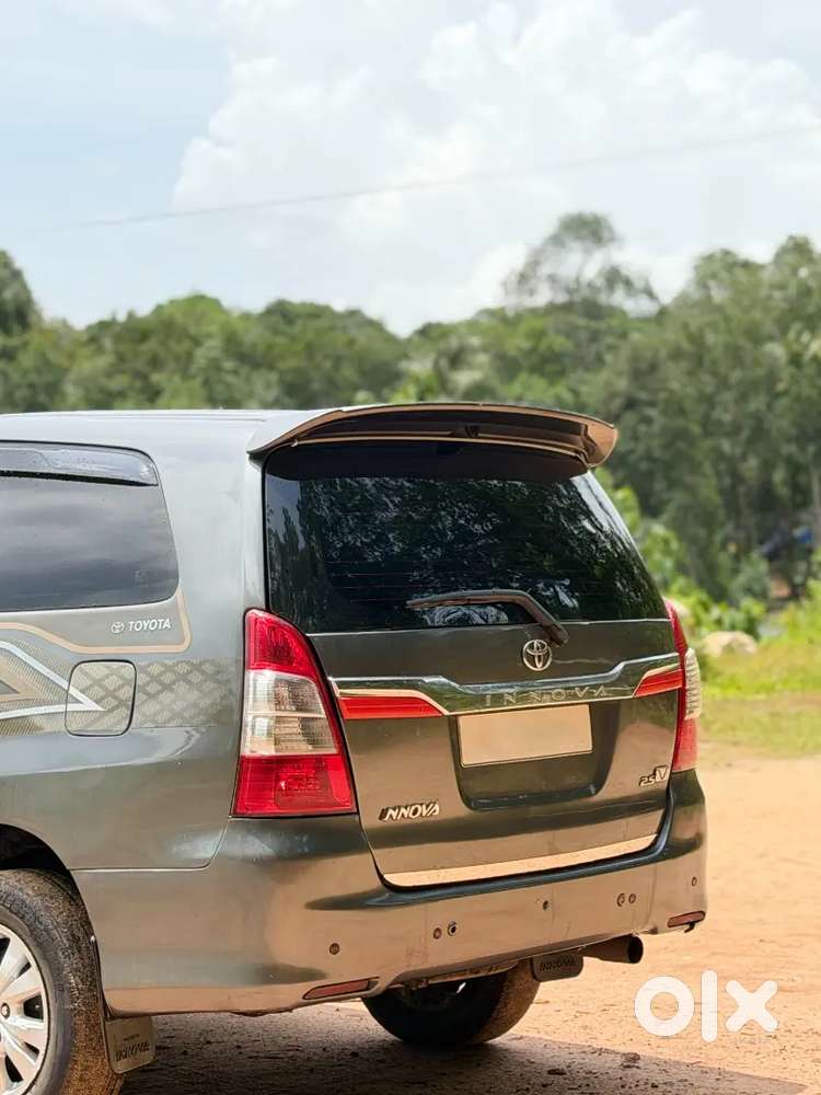 Toyota Innova 2010 Year Model