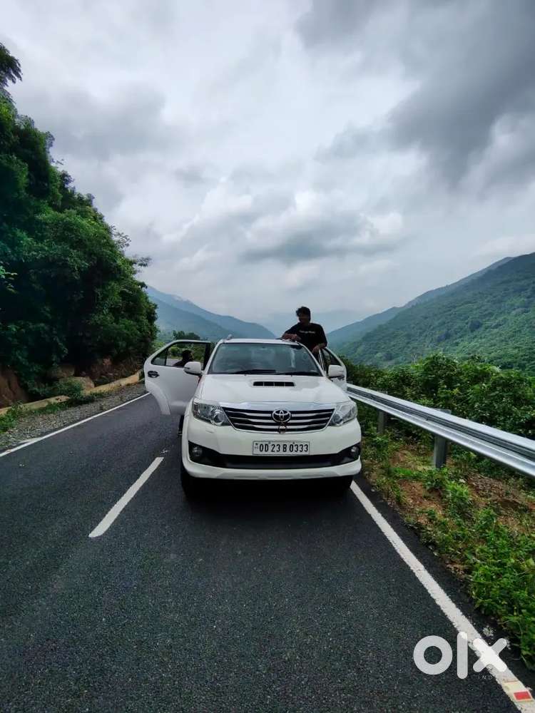Toyota Fortuner 2014 Diesel 100000 Km Driven