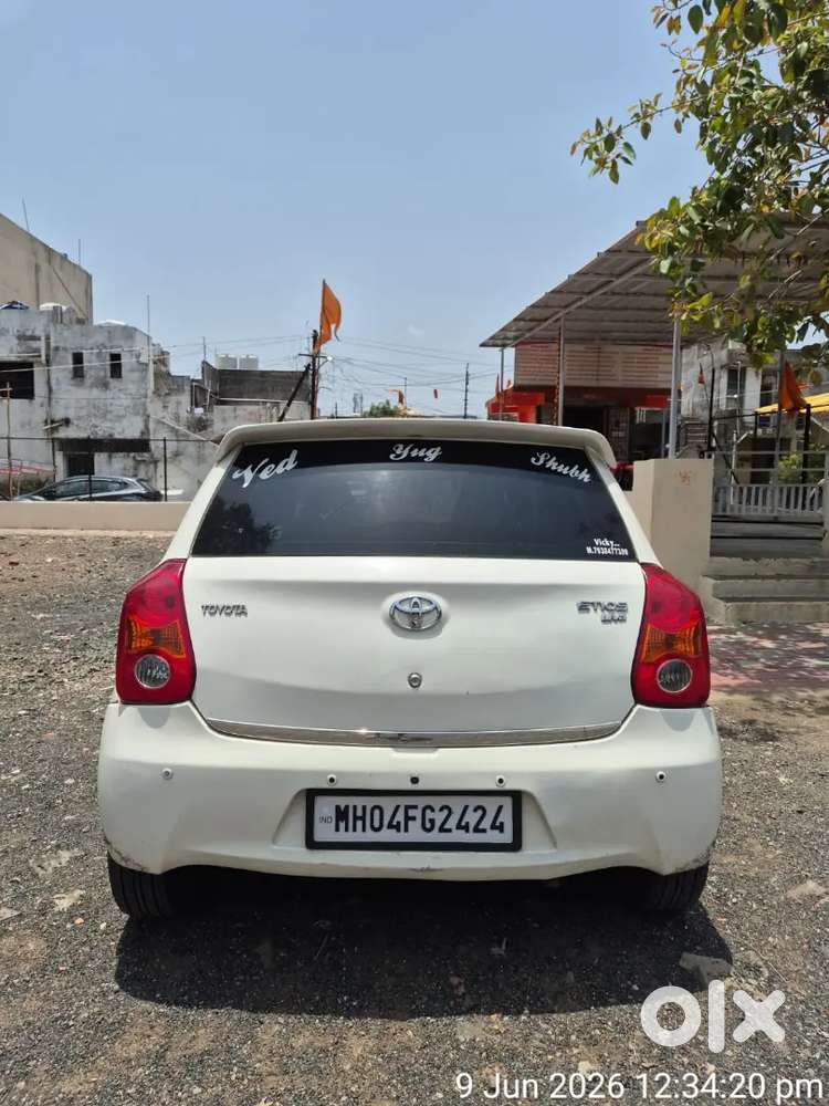Toyota Etios 2012 Diesel 150000 Km Driven