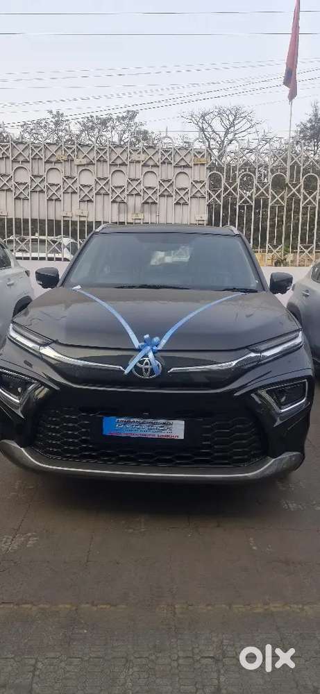 Toyota Hyryder New Showroom Car In Huge Discount