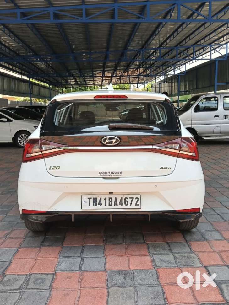 Hyundai I20 Asta (o) 1.2 Mt, 2022, Petrol