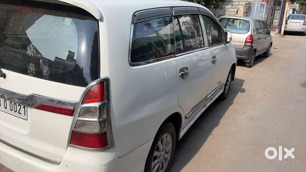 Toyota Innova Diesel 2012