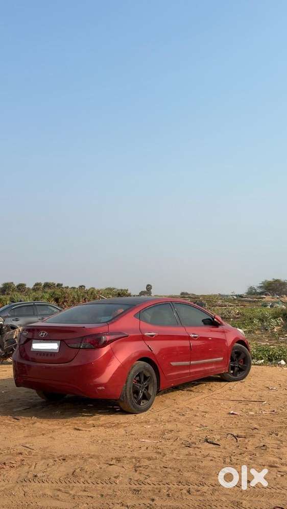 Hyundai Elantra 2012 Petrol Well Maintained