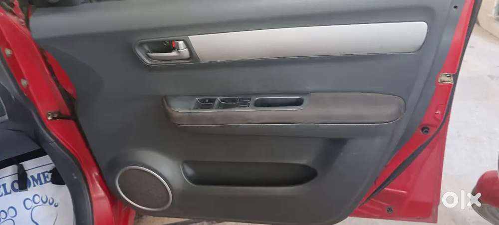 Good Condition, Alley Wheel, New Iterier Look, Single Hand,