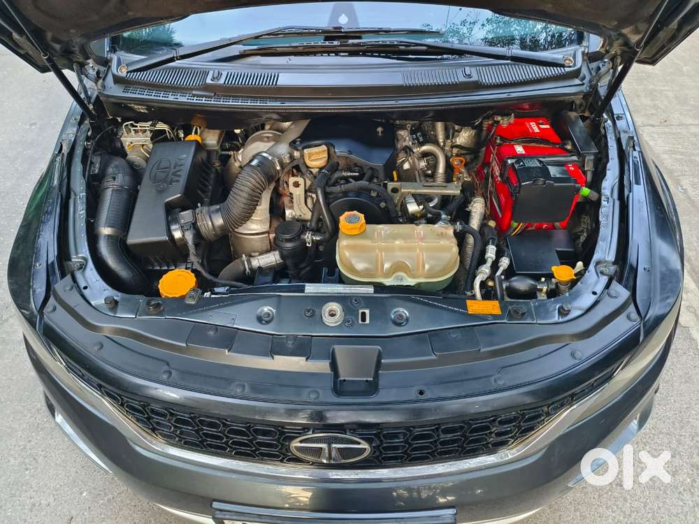 Tata Hexa 2.2 Xta 4x2 7 Str Dual Tone, 2017, Diesel