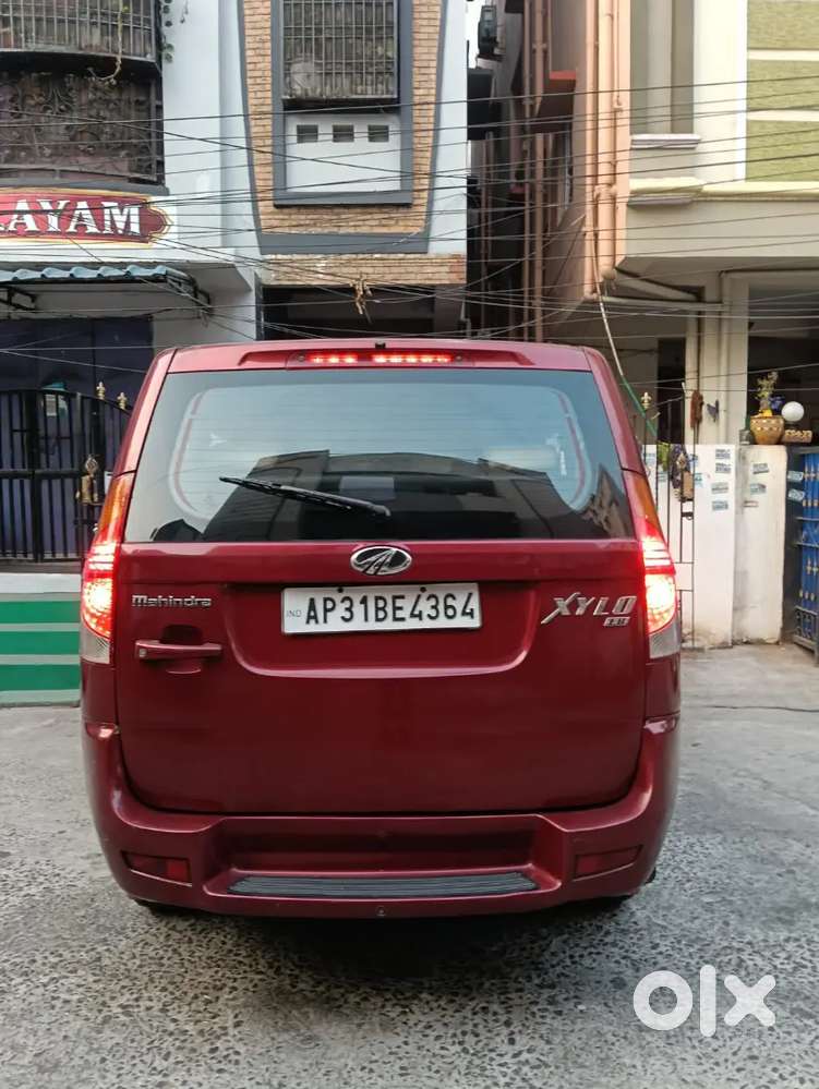 Mahindra Xylo 2010