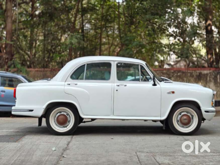 Ambassador Grand 1800 Bsiv, 2011, Petrol