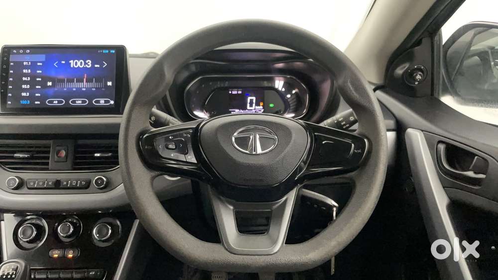 Tata Nexon 1.2 Revotron Xm (s), 2022, Petrol