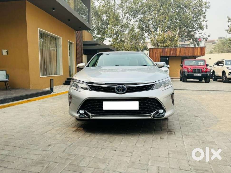 Toyota Camry [2015-2018] 2.5 L At, 2017, Petrol