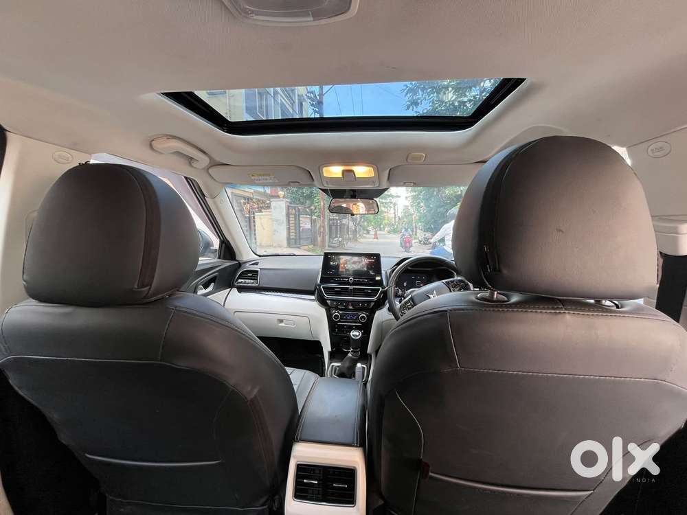 Mahindra Xuv 3xo Ax5 Ds Mt, 2024, Diesel