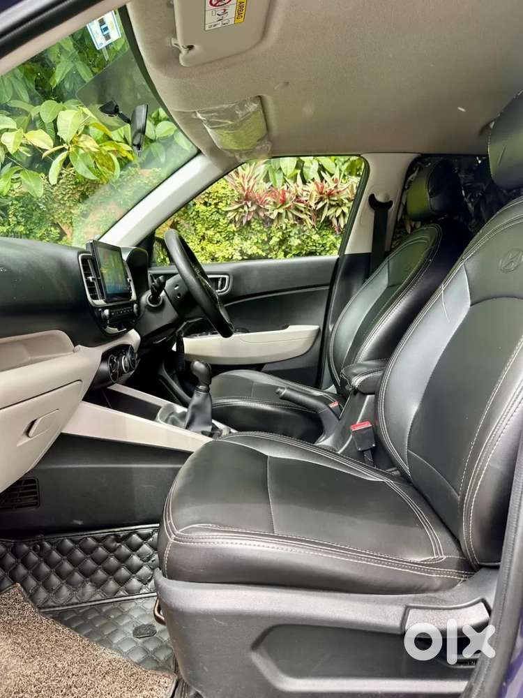 Hyundai Venue 1.2 S (o), 2022, Petrol