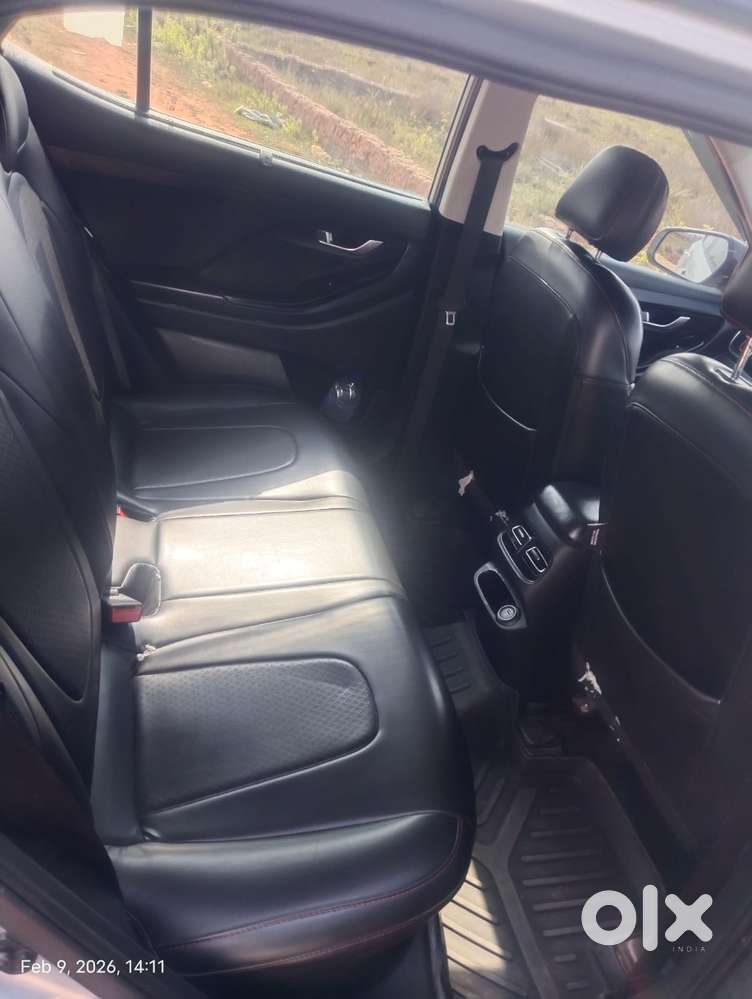 Hyundai Creta King Edition 1.5 Petrol Dual Tone, 2022, Petrol