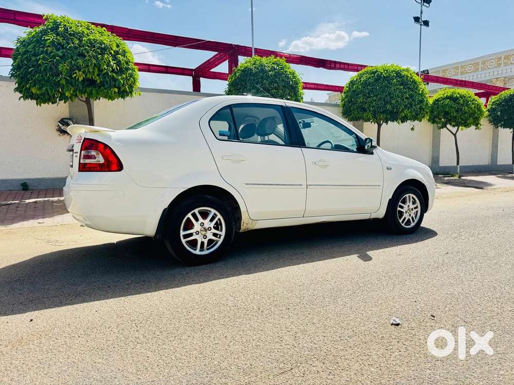 Ford Fiesta Petrol Titanium, 2013, Petrol