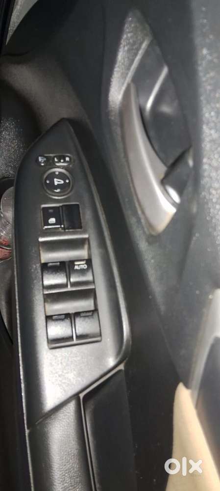 Honda Jazz V Automatic, 2015, Petrol