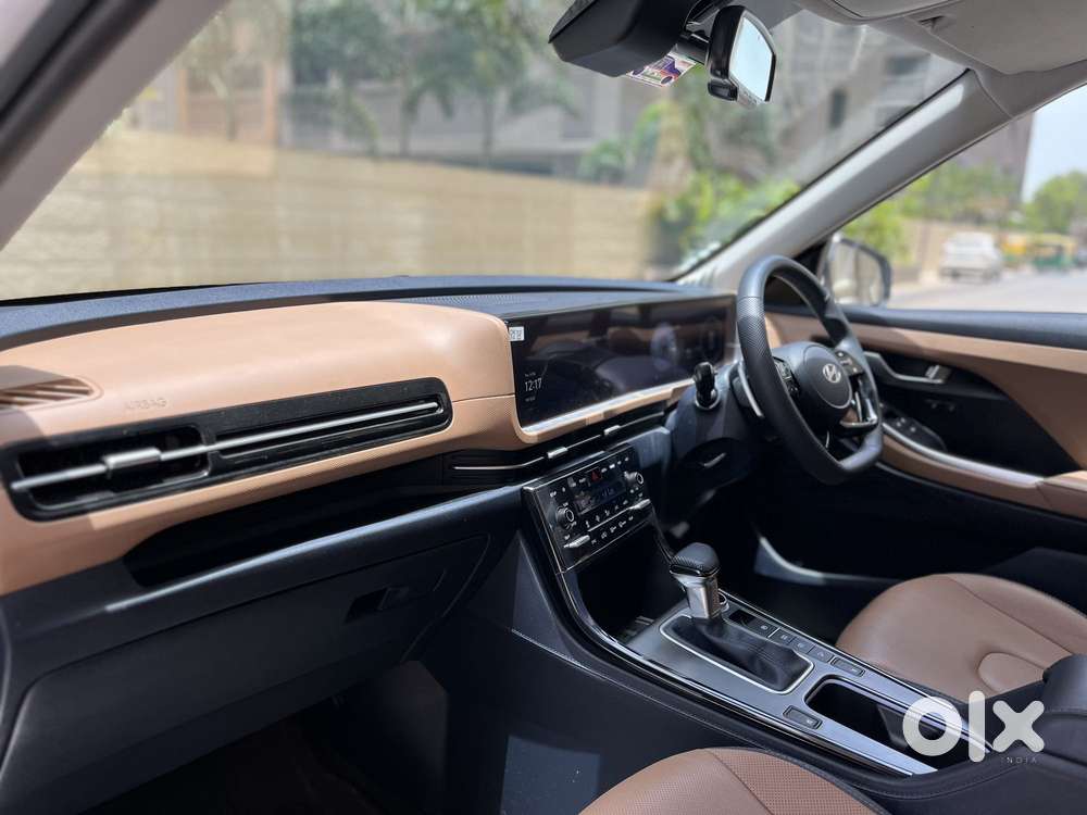 Hyundai Alcazar 2.0 Signature (o) Petrol At 7 Str, 2025, Petrol