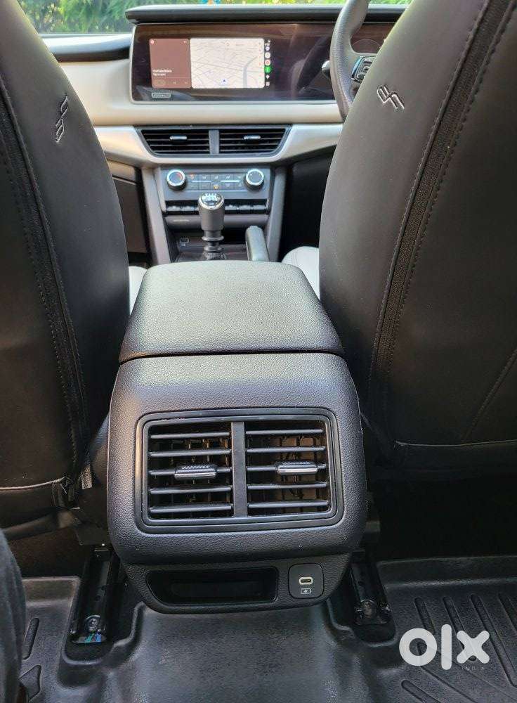 Mahindra Xuv700 2.2 Ax 5 Diesel Mt 7 Str, 2023, Diesel
