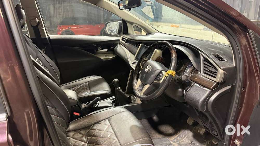 Toyota Innova Crysta 2.4 V 7 Str, 2017, Diesel