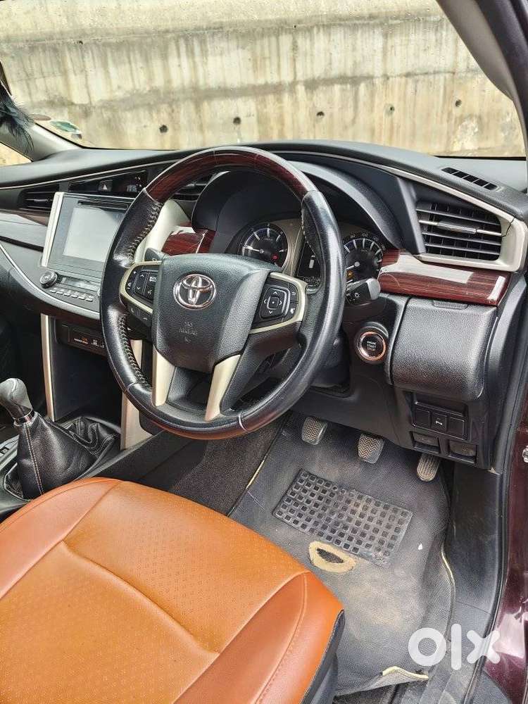 Toyota Innova Crysta 2.4 V, 2016, Diesel