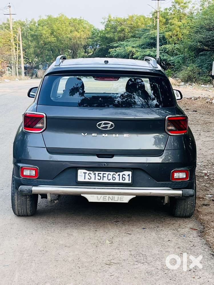 Hyundai Venue, 2021, Petrol