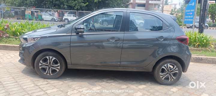 Tata Tiago 1.2 Revotron Xt (o), 2022, Petrol