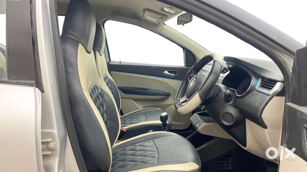 Renault Triber 1.0 Rxz Dual Tone, 2021, Petrol