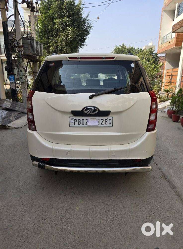 Mahindra Xuv300 W6 Diesel, 2014