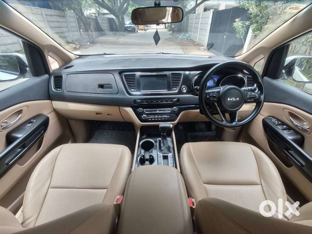 Kia Carnival Prestige, 2023, Diesel