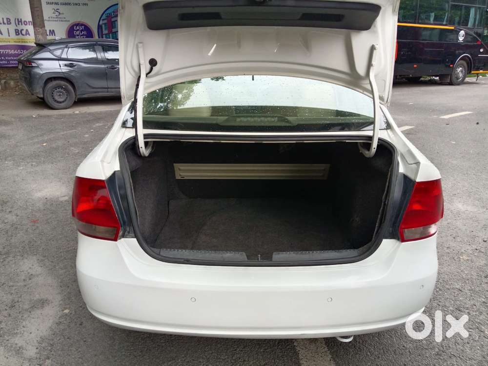 Volkswagen Vento Petrol Highline, 2013, Petrol