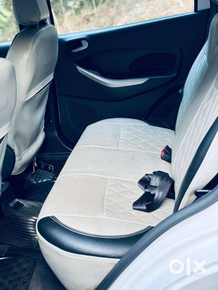 Ford Figo 1.5p Titanium At, 2015, Petrol