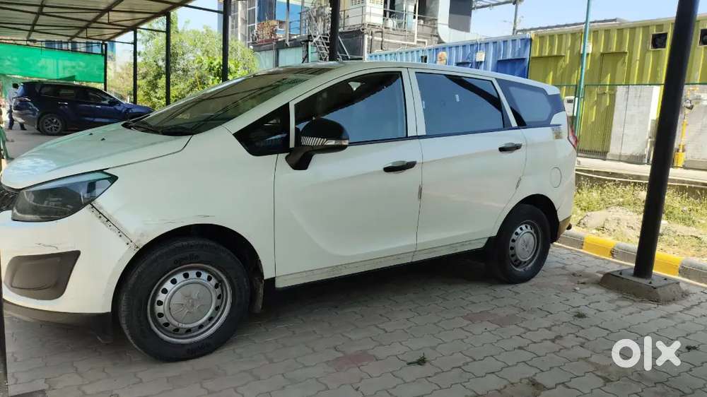 Mahindra Marazzo Diesel 2020