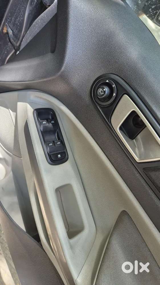 Automatic Ecosport Petrol 1.5l Titanium 4 Airbags