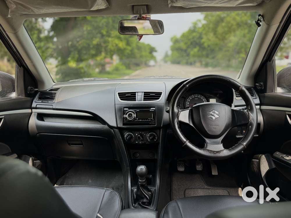 Maruti Suzuki Swift Lxi Optional-o, 2017, Petrol