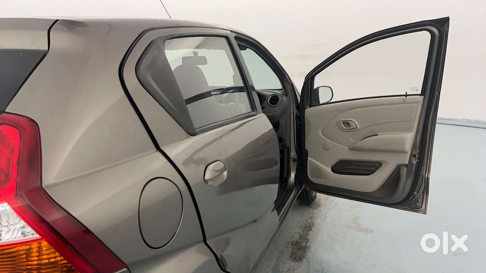 Datsun Redigo T Option, 2016, Petrol