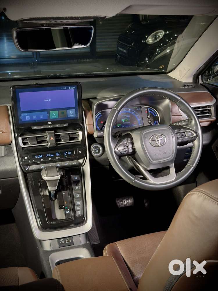 Toyota Innova Hycross 2.0 Zx (o) Hybrid 7 Str, 2023, Petrol