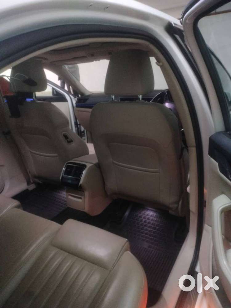 Skoda Superb 2.0 L&k Tsi At, 2018, Petrol