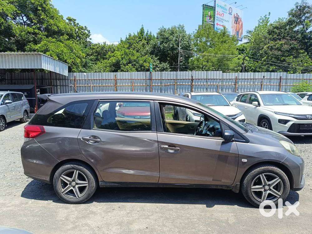Honda Mobilio 1.5 S I-vtec Mt, 2015, Petrol