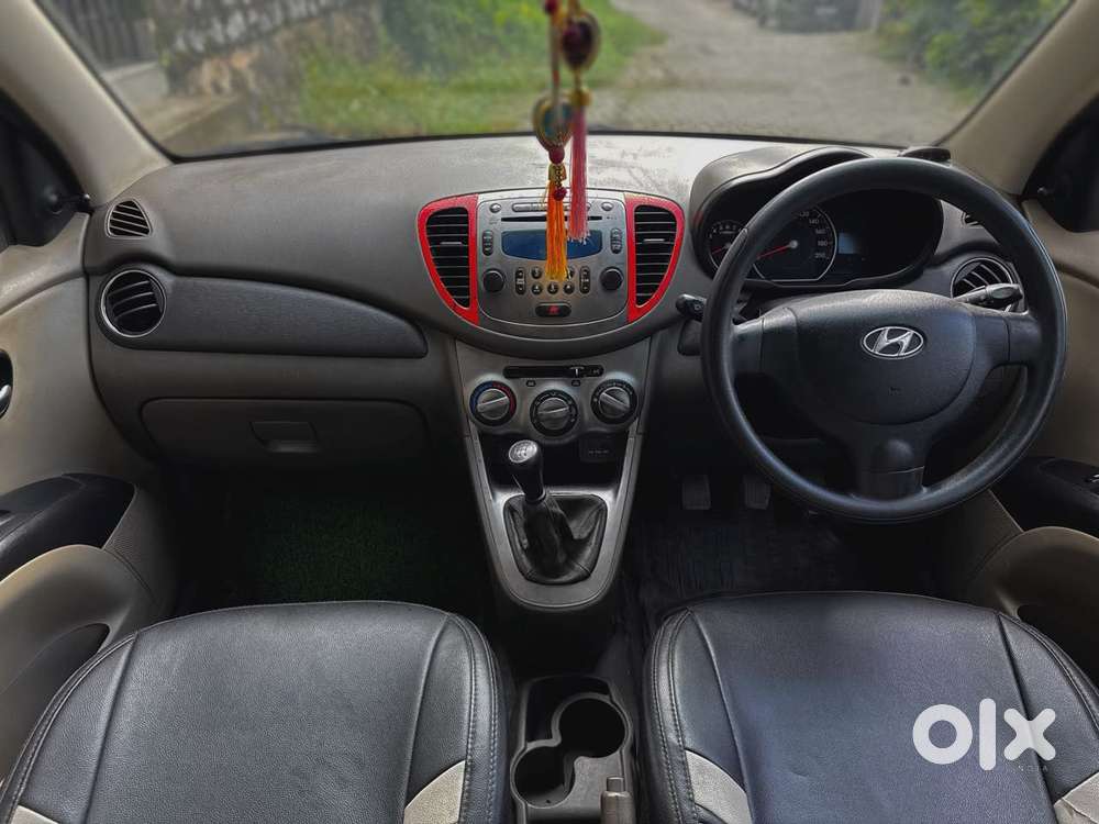 Hyundai I10 Sportz, 2016, Petrol