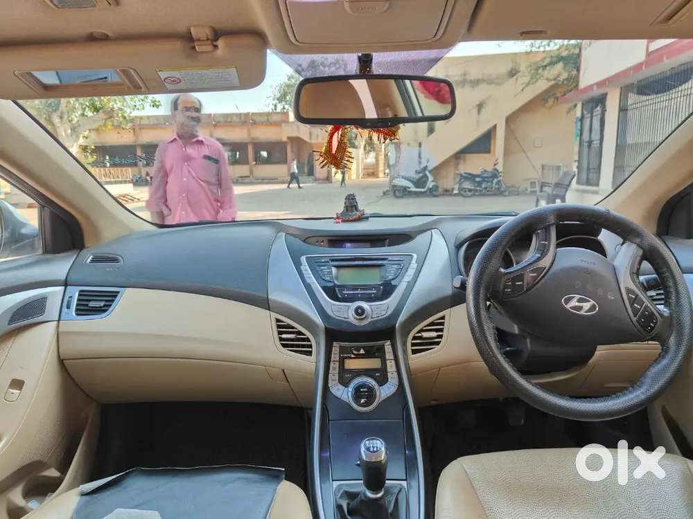 Hyundai Elantra Sx Petrol 2014
