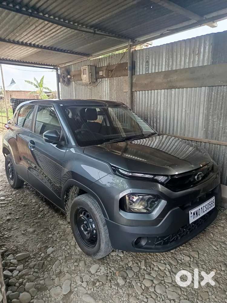 Tata Punch 2025 Petrol Well Maintained.