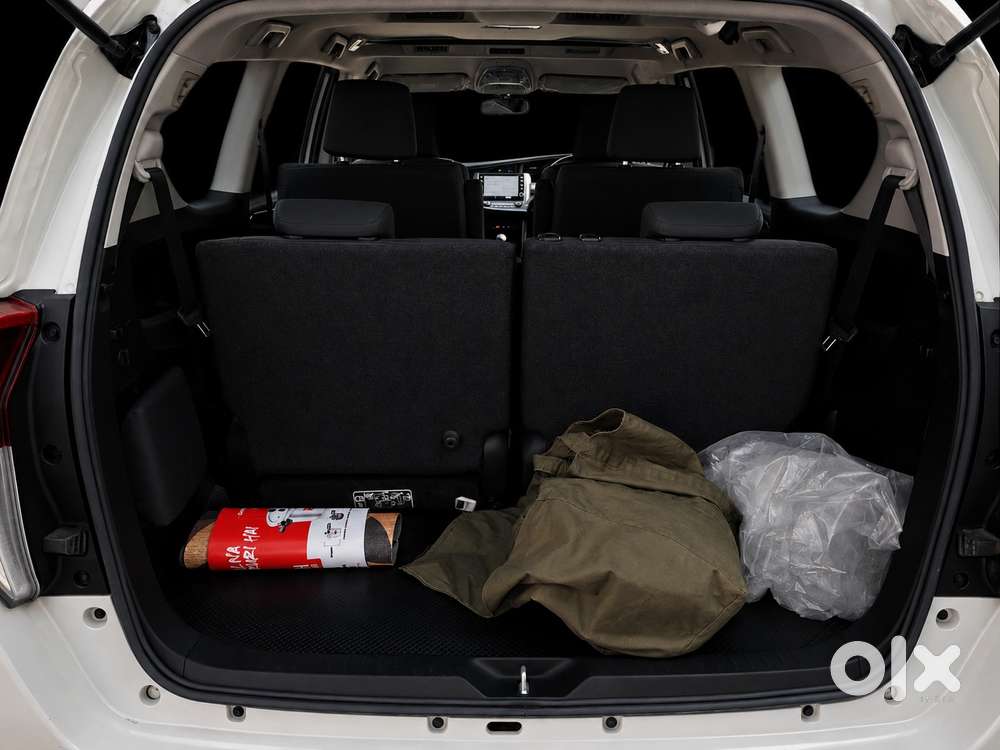 Toyota Innova Crysta 2.7 V, 2022, Petrol