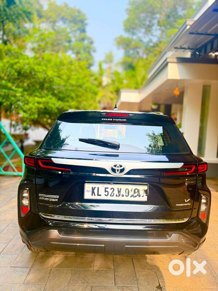 Toyota Urban Cruiser Hyryder 1.5 V Neo Drive At, 2025, Petrol