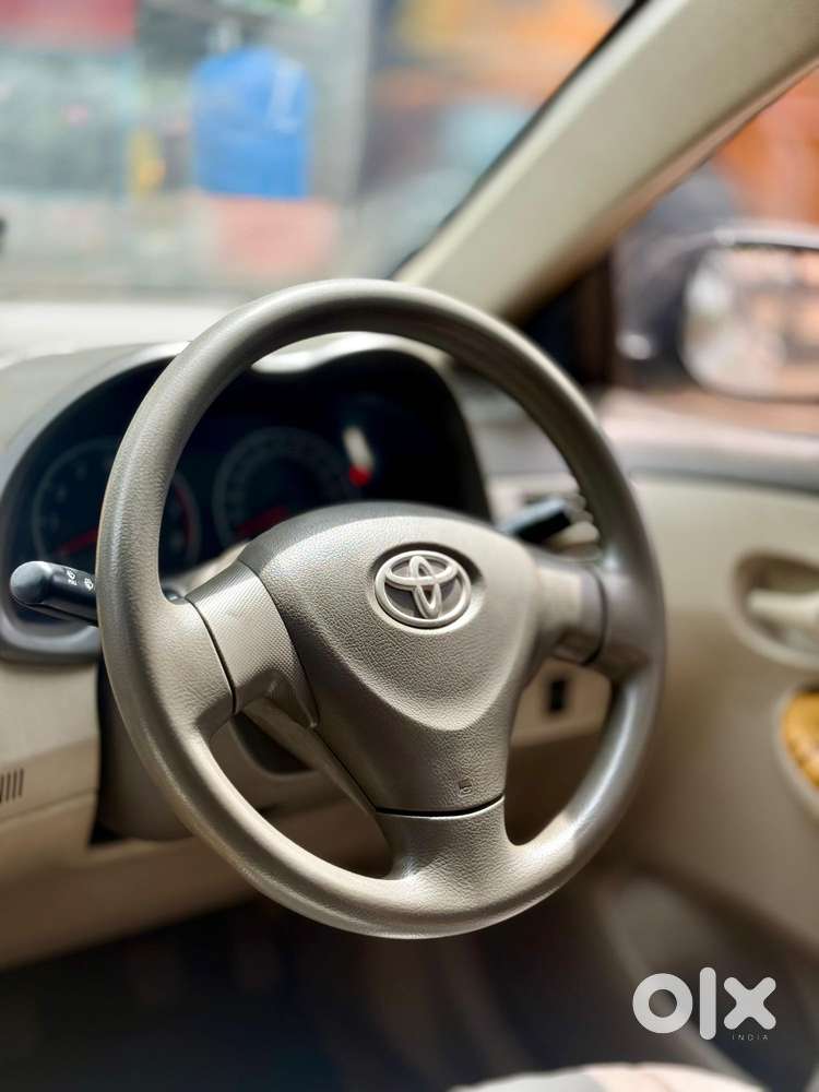 Toyota Corolla Altis Aero 1.8 J, 2010, Petrol