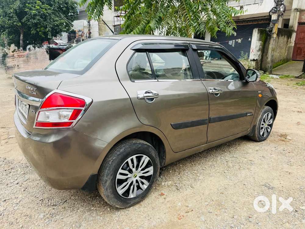 Maruti Suzuki Swift Dzire Vxi(o) Mt, 2017, Cng & Hybrids