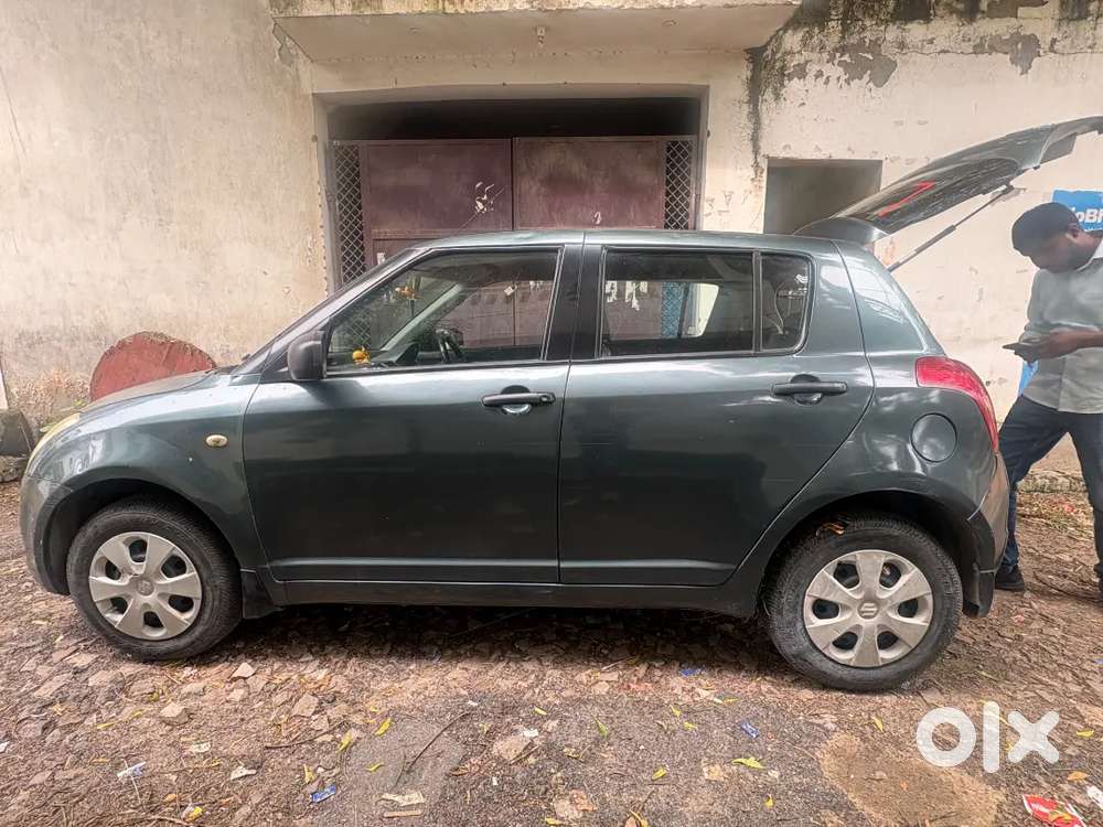 Maruti Suzuki Swift Petrol 2010
