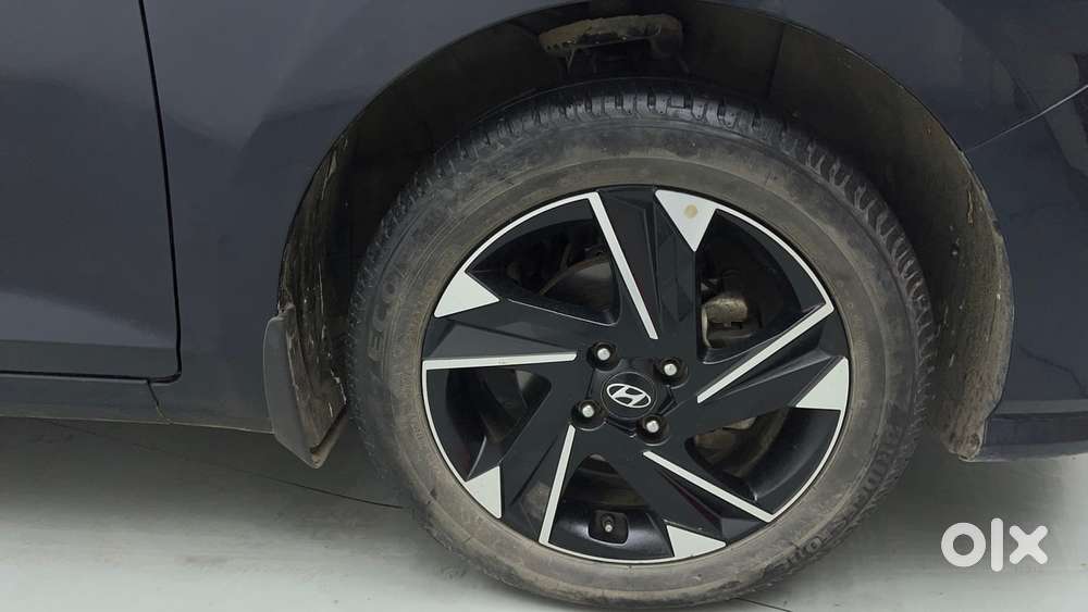 Hyundai Verna 1.5 Sx (o) Vtvt Ivt, 2022, Petrol