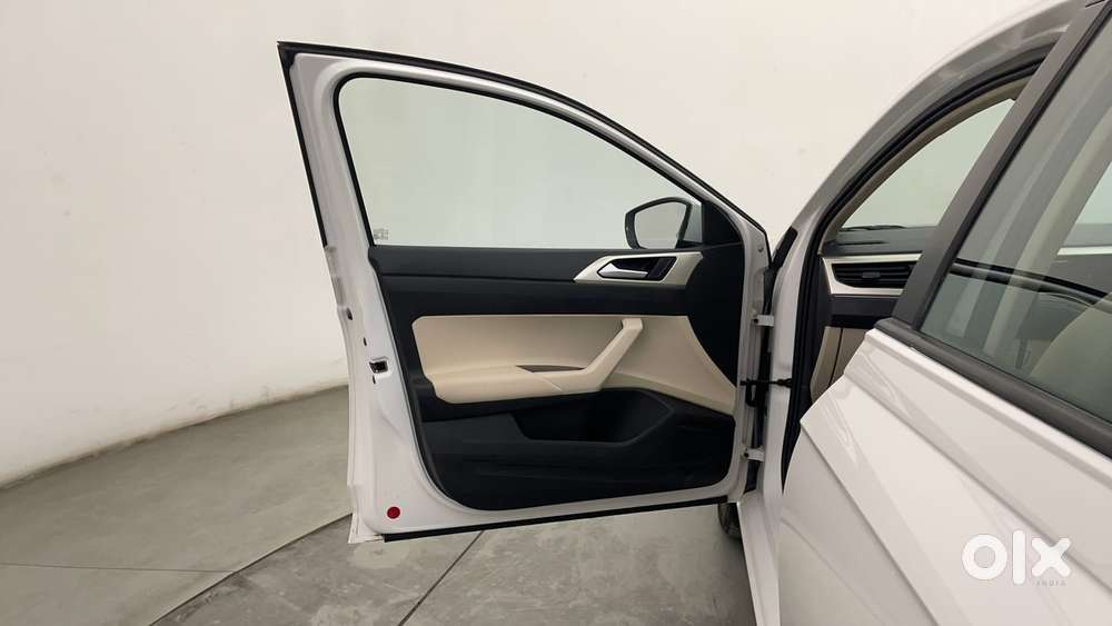 Volkswagen Virtus Highline Plus 1.0 Tsi At, 2023, Petrol